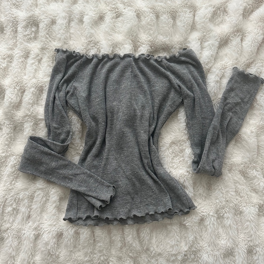 Brandy Melville Off the Shoulder Knit Top